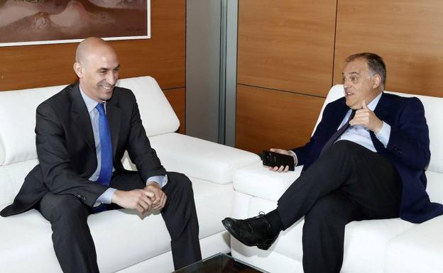 Luis Rubiales, pesidente de la Federación, y Javier Tebas, presidente de LaLiga. 