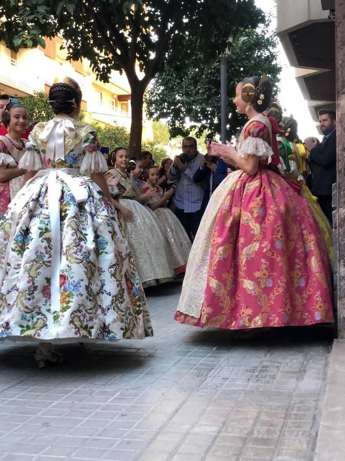 La fallera mayor infantil se viste de gala para su exaltación