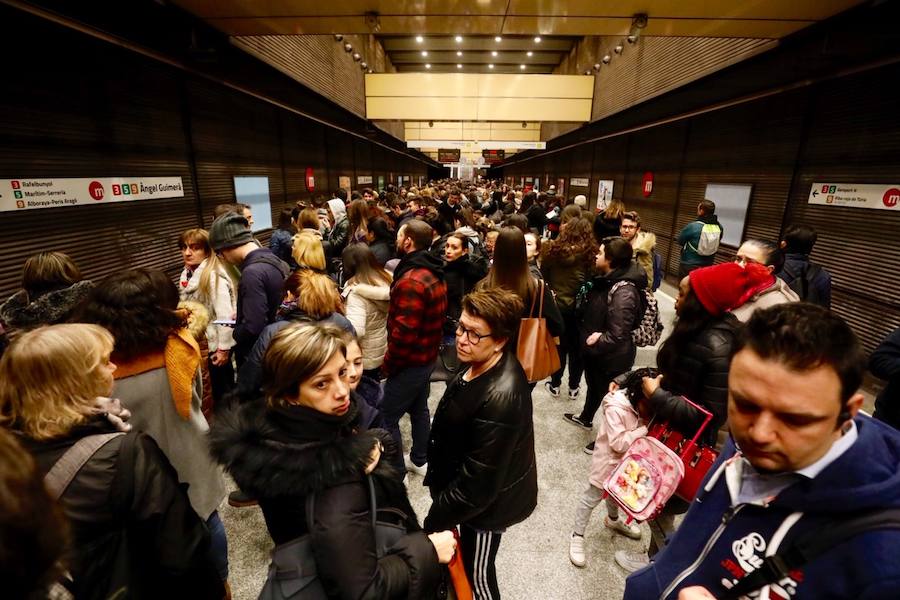 Fotos: Colapso en Valencia por los paros de EMT y Metrovalencia