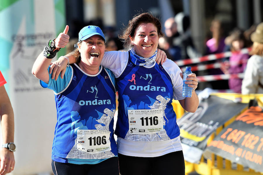 Fotos: Búscate en la 10K y Medio Maratón de Oliva 2019