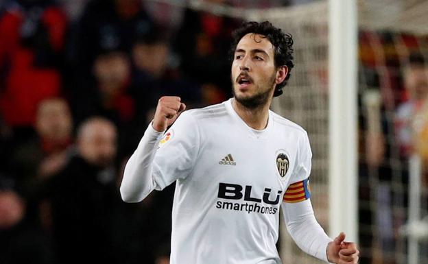 Dani Parejo durante el partido contra el Barça.