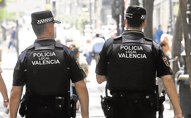 Agentes de la Policía Local de Valencia detuvieron a la sospechosa.