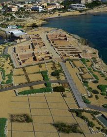 Imagen secundaria 2 - Illeta dels Banyets, en El Campello. Las piscifactorías romanas, en una fotografía de 2013.