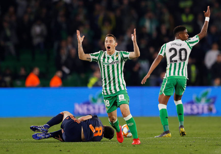 Estas son las imágenes que deja el partido de ida de semifinales de Copa del Rey en el Benito Villamarín