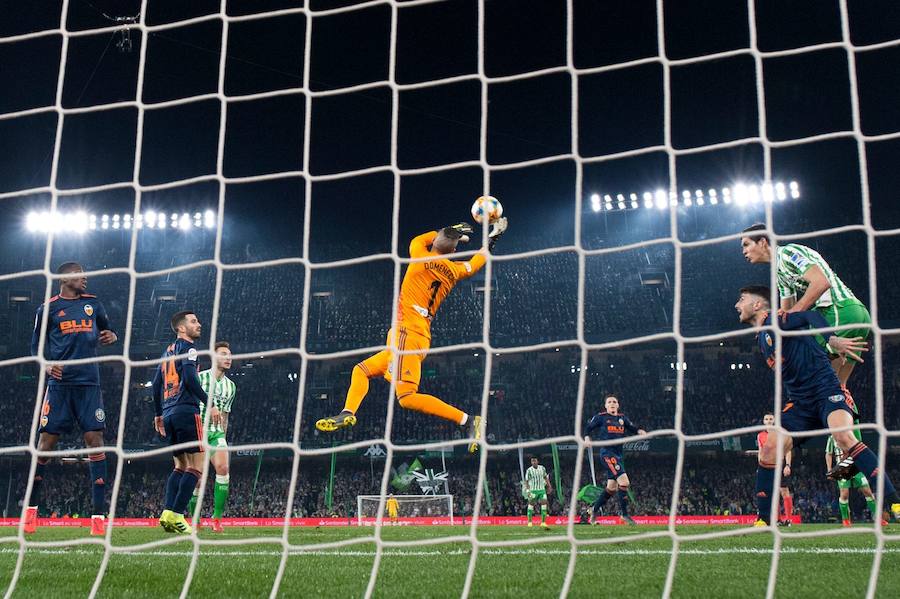 Estas son las imágenes que deja el partido de ida de semifinales de Copa del Rey en el Benito Villamarín