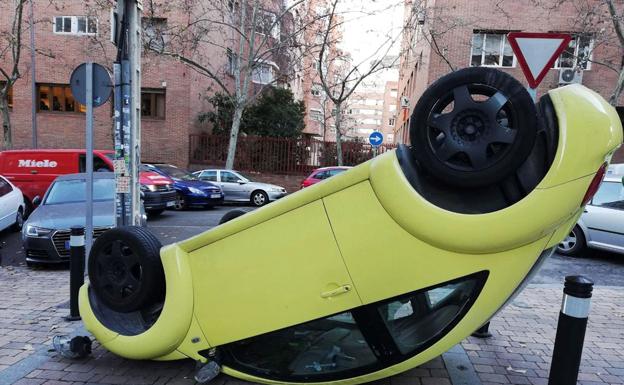 Nuevo delito de tráfico. Un accidente con fuga del conductor, en plena calle.