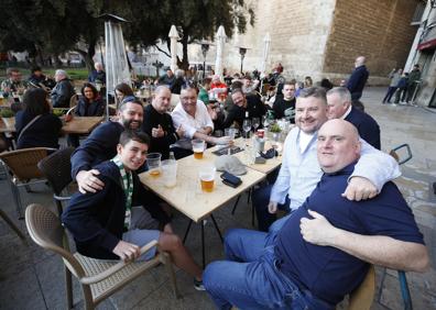 Imagen secundaria 1 - Valencia CF-Celtic | Altercados de los hinchas del Celtic en el centro de Valencia