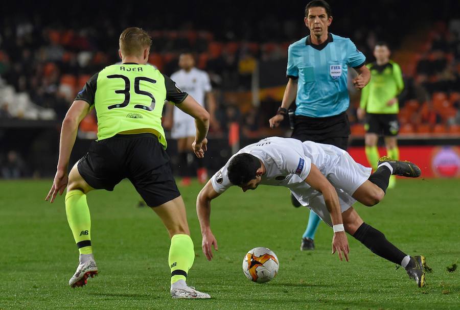 Las mejores fotos del partido de vuelta de dieciseisavos de Europa League disputado en Mestalla