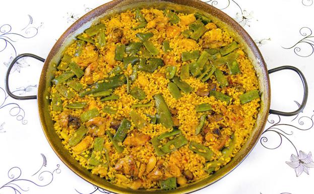 Paella valenciana.