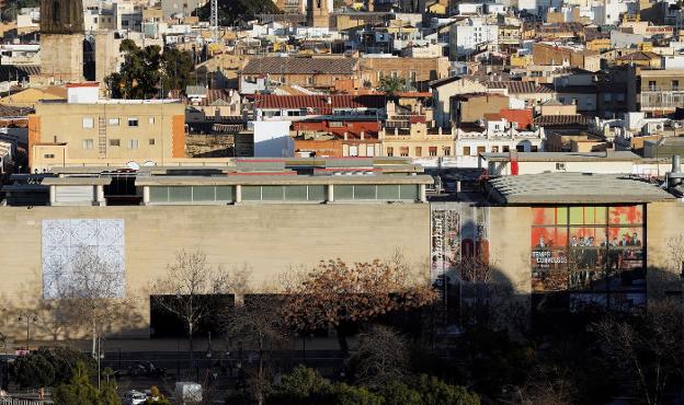 Fachada del IVAM, una de las entidades que no cumplen la ley sobre el control interno según la Inspección de la Generalitat. 