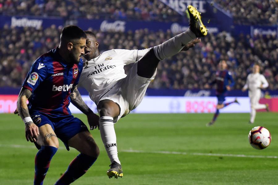 Estas son las fotos que deja el partido de la jornada 25 de LaLiga en el Ciutat de València
