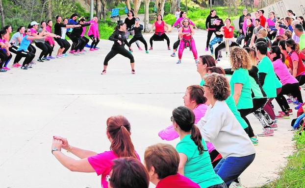 La excusa es hacer ejercicio, pero las quedadas tienen mucho de pasárselo bien.