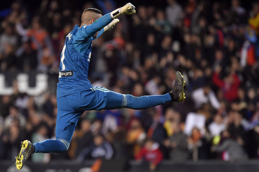 Fotos: La afición del Valencia toma Mestalla en la semifinal de Copa 2019