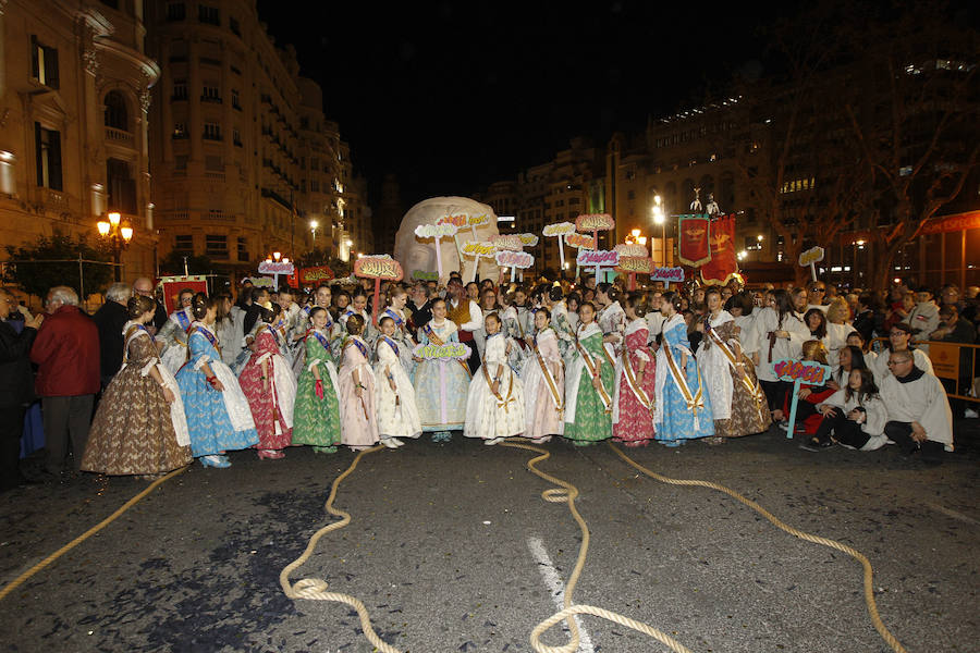 Fotos: Cabalgata del Ninot de las Fallas 2019