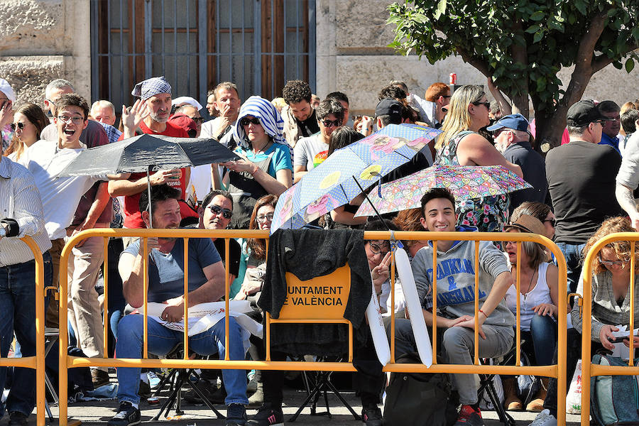 Fotos: Búscate en la mascletà del 3 de marzo de las Fallas de Valencia 2019