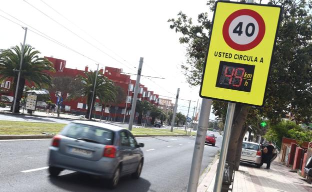 Tráfico | La DGT desvela el truco que usa para confundir a los conductores con los radares