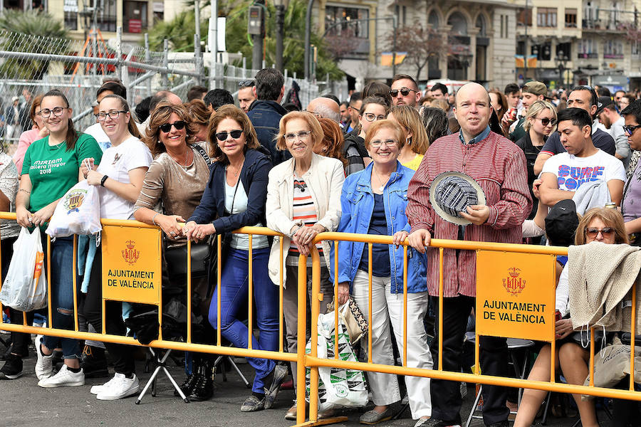 Fotos: Búscate en la mascletà de hoy