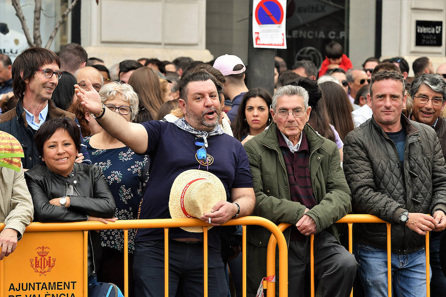 Fotos: Búscate en la mascletà de hoy