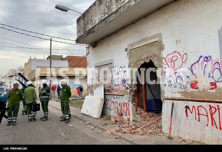 Fotos: Golpe al cultivo de marihuana en Carlet