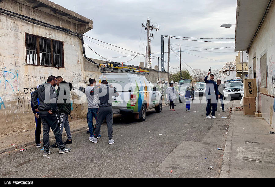 Fotos: Golpe al cultivo de marihuana en Carlet