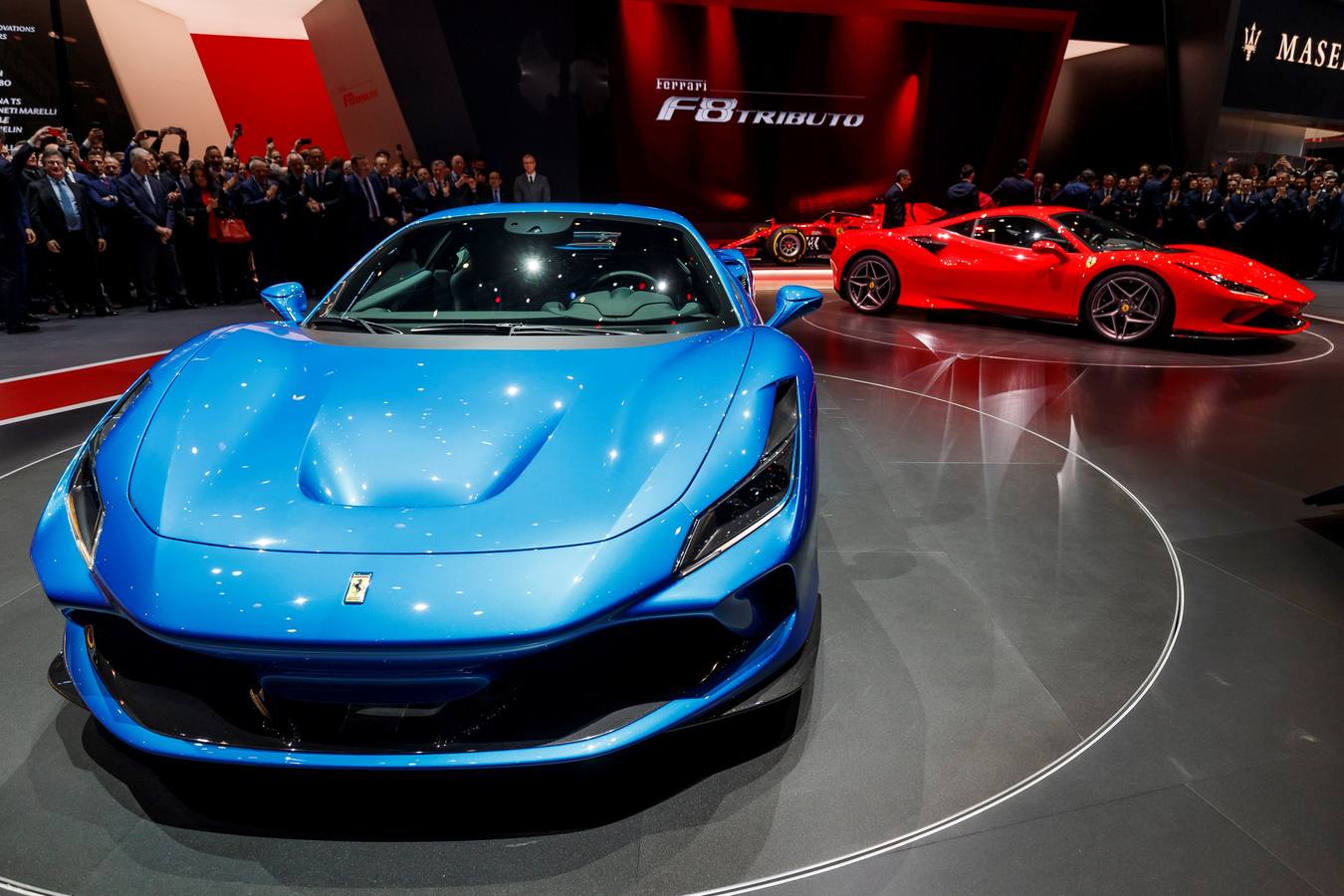 Presentación del nuevo Ferrari F8 Triturbo este martes durante la primera jornada abierta a la prensa del 89.º Salón Internacional del Motor de Ginebra (Suiza).