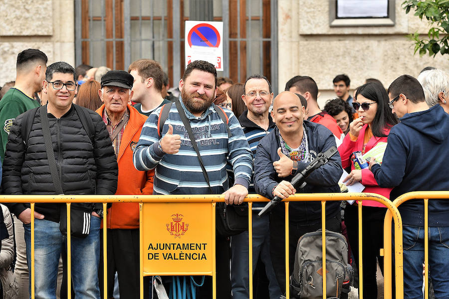 Fotos: Búscate en la mascletà de Fallas 2019 de hoy, miércoles 6 de marzo