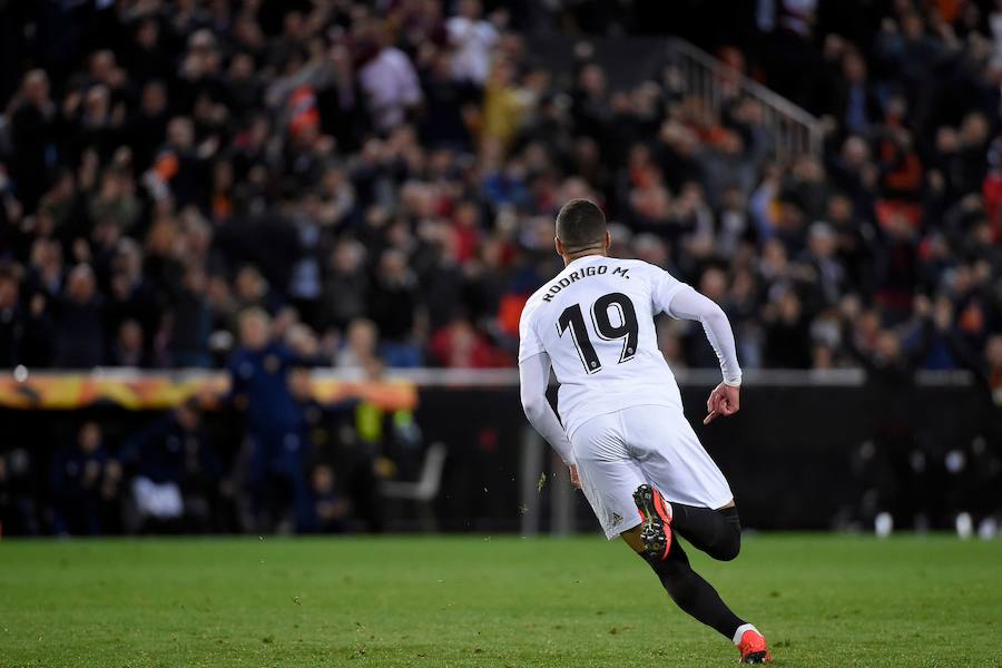 Las mejores fotos del partido de ida de octavos de final disputado en Mestalla