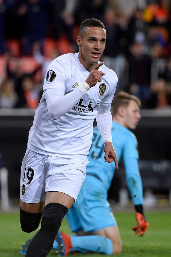 Las mejores fotos del partido de ida de octavos de final disputado en Mestalla