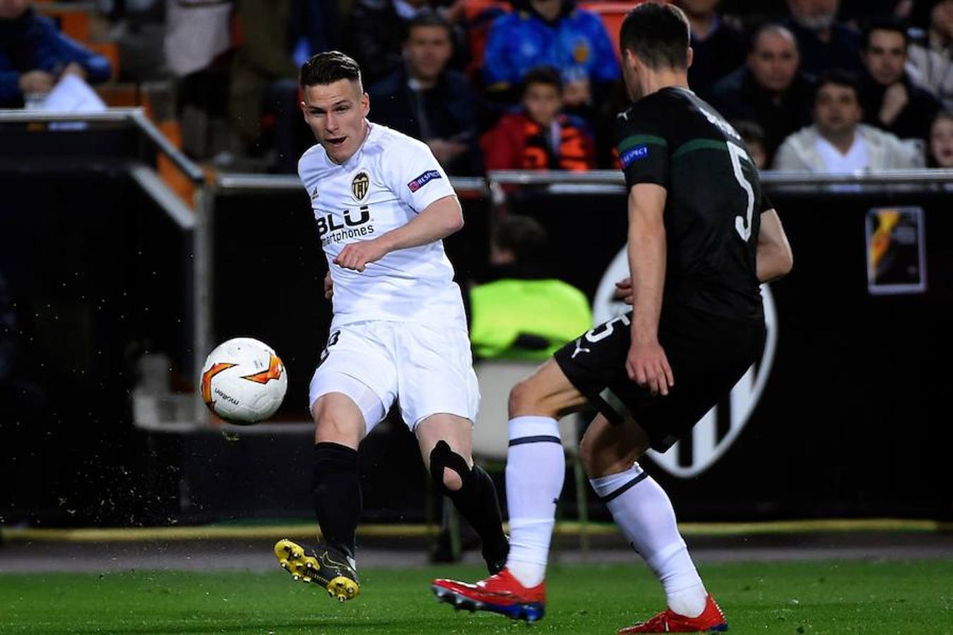 Las mejores fotos del partido de ida de octavos de final disputado en Mestalla