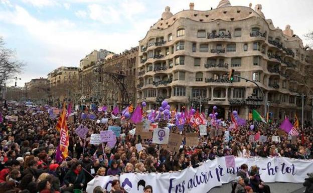 Manifestación del 8M en Barcelona: horarios y recorridos por la mañana y por la tarde