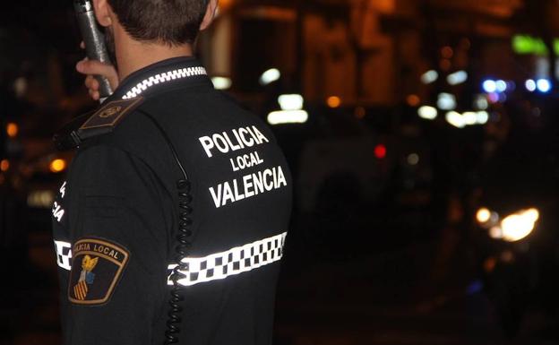 Un agente de la Policía Local de Valencia. 