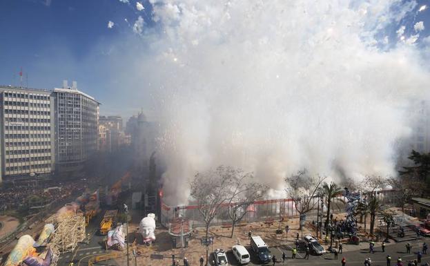 Mascletà de Pirotecnia Gironina, este jueves 7 de marzo.