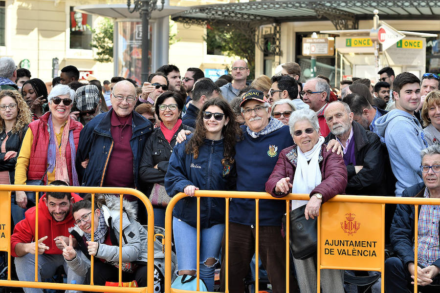 Fotos: Búscate en la mascletà de hoy