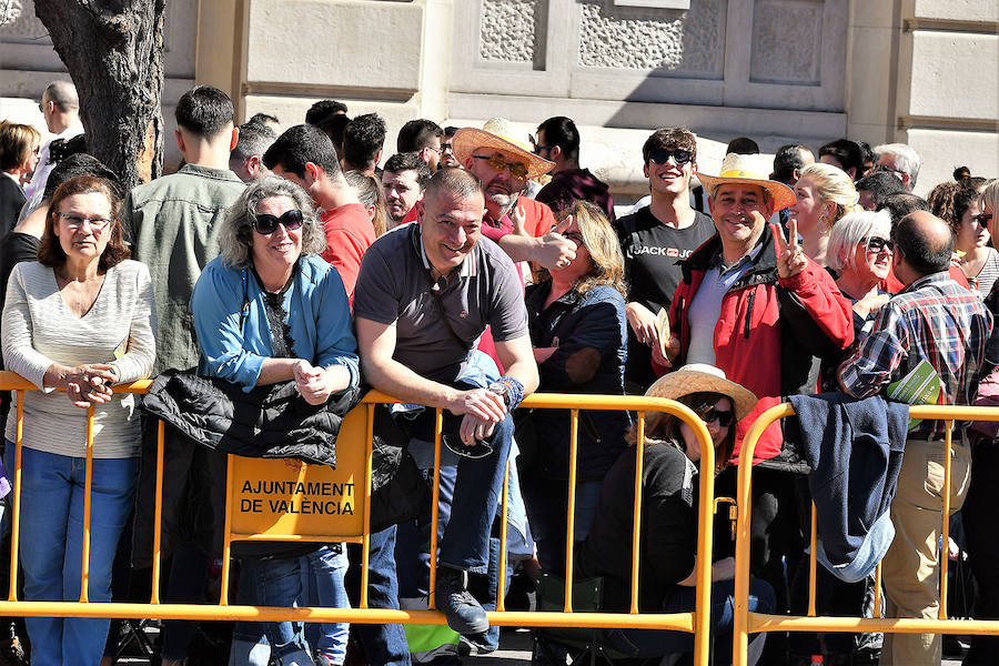 Fotos: Búscate en la mascletà de hoy