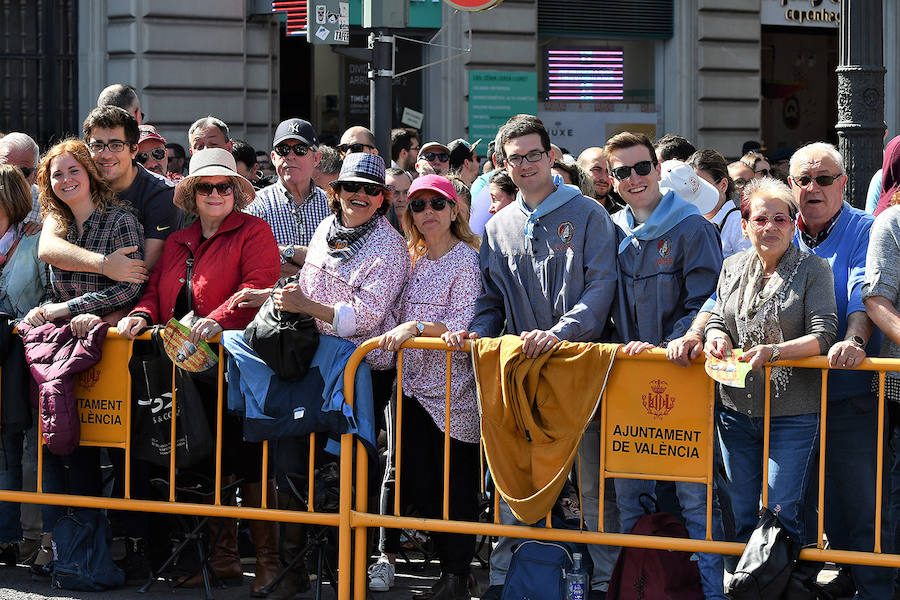 Fotos: Búscate en la mascletà de hoy