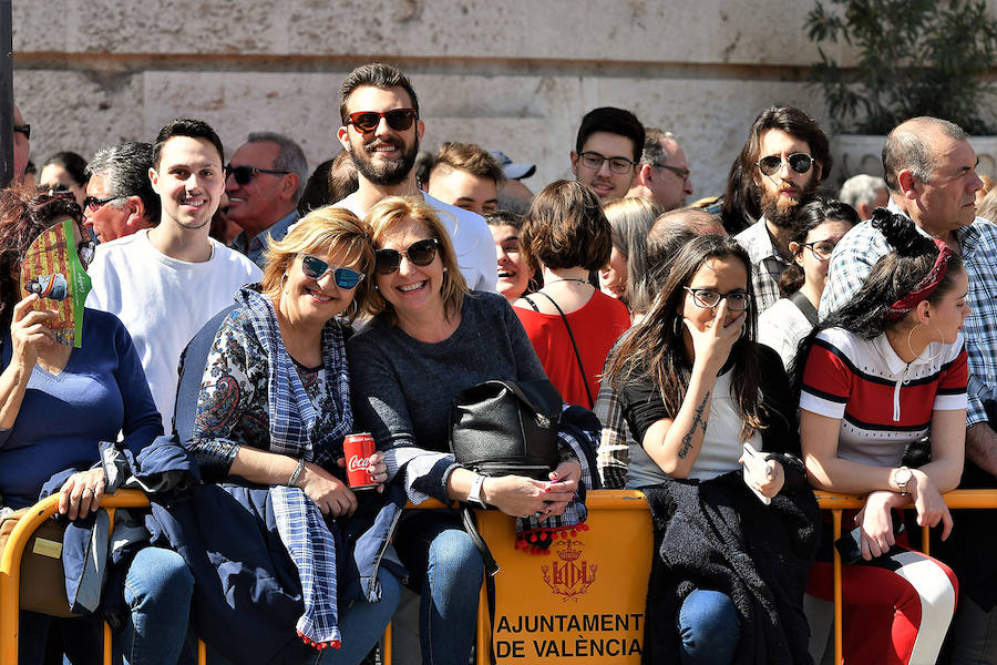 Fotos: Búscate en la mascletà de hoy