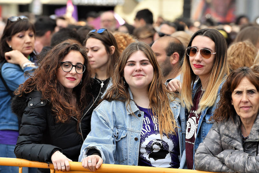 Fotos: Búscate en la mascletà del 8 de marzo de las Fallas 2019