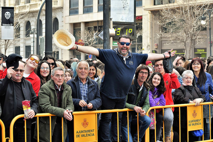 Fotos: Búscate en la mascletà del 8 de marzo de las Fallas 2019