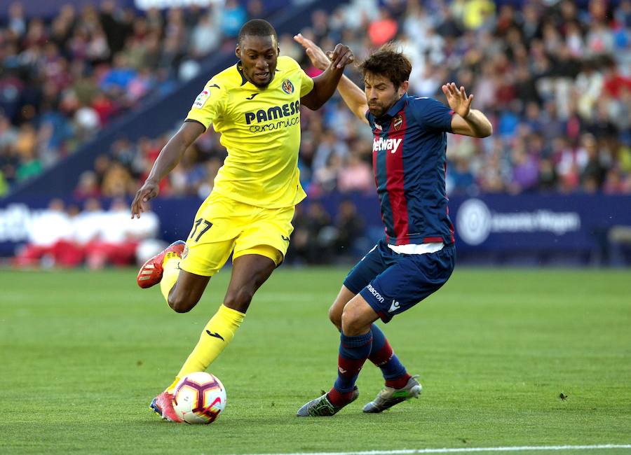 Estas son las mejores fotos del partido de la jornada 27 LaLiga en el Ciutat de València