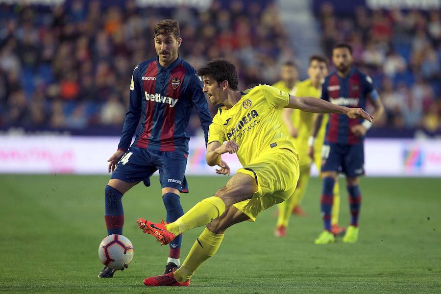 Estas son las mejores fotos del partido de la jornada 27 LaLiga en el Ciutat de València