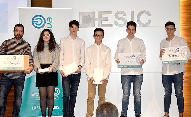 Componentes de FARADAY, ganadores de la categoría B de STARTinnova. 