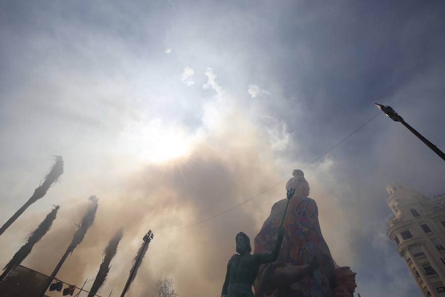 Fotos: Fallas 2019: Mascletà del 16 de marzo, de Caballer FX Global Foc