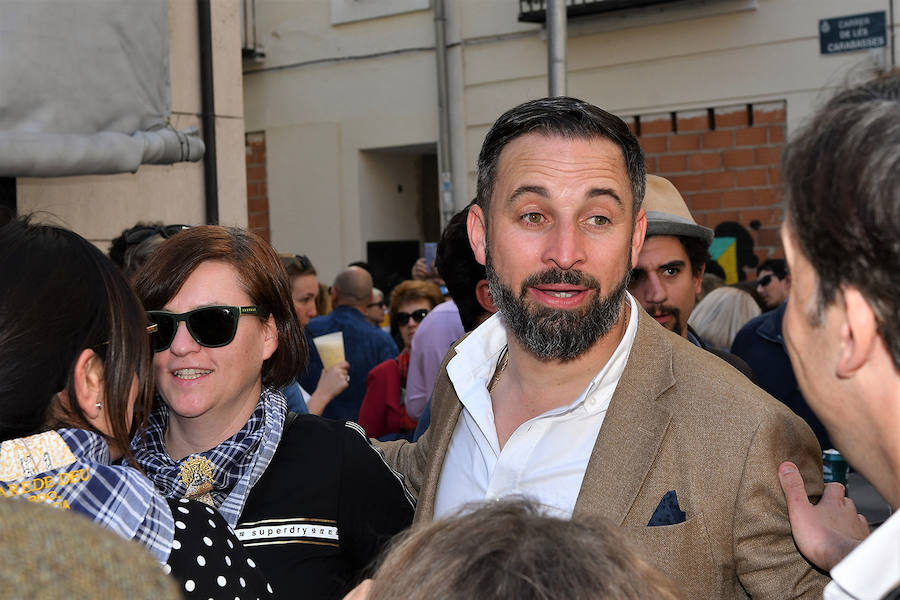 Fotos: Fotos de Santiago Abascal durante su visita a Valencia en Fallas