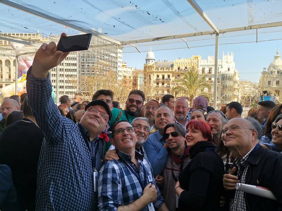 Fotos: Fallas 2019: Mascletà de Pirotecnia Vulcano en la plaza del Ayuntamiento