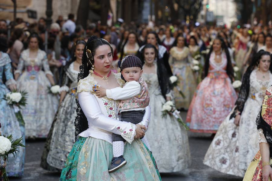 Fotos: Fallas 2019: Primer día de la Ofrenda de las Fallas de Valencia