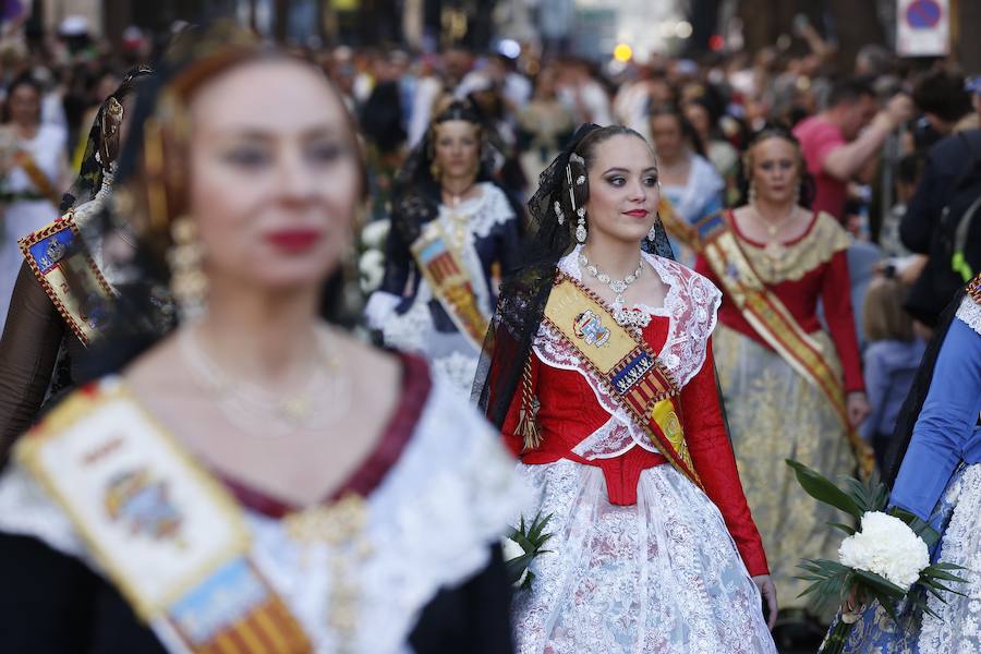 Fotos: Fallas 2019: Primer día de la Ofrenda de las Fallas de Valencia