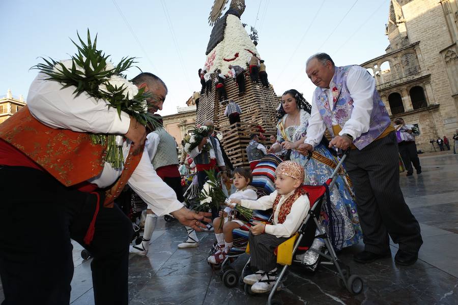 Fotos: Fallas 2019: Primer día de la Ofrenda de las Fallas de Valencia