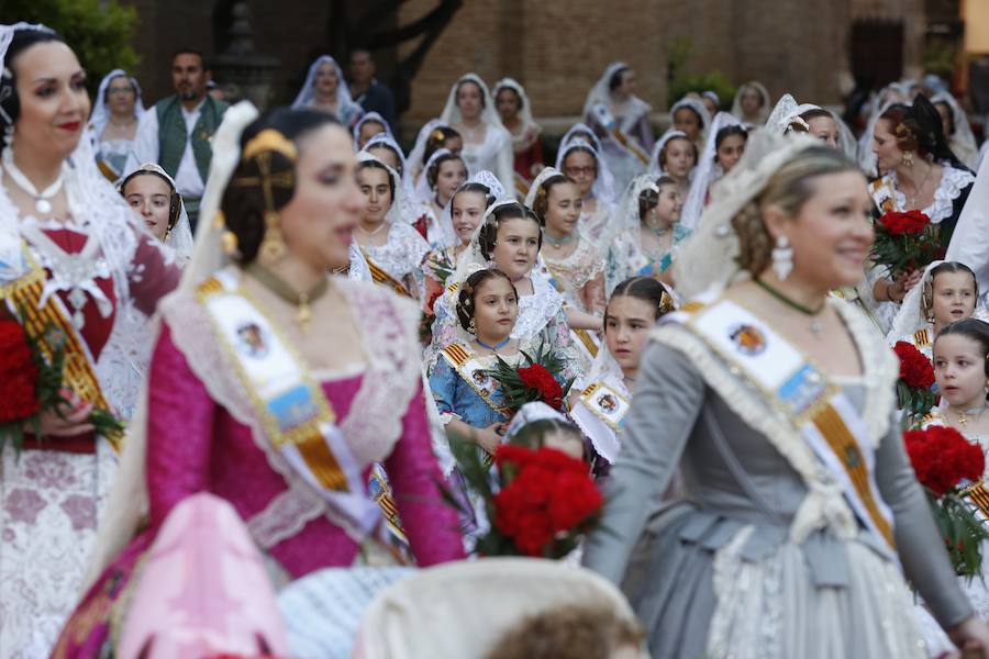 Fotos: Fallas 2019: Primer día de la Ofrenda de las Fallas de Valencia