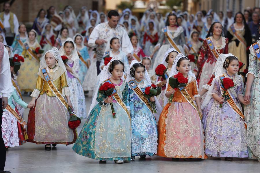 Fotos: Fallas 2019: Primer día de la Ofrenda de las Fallas de Valencia