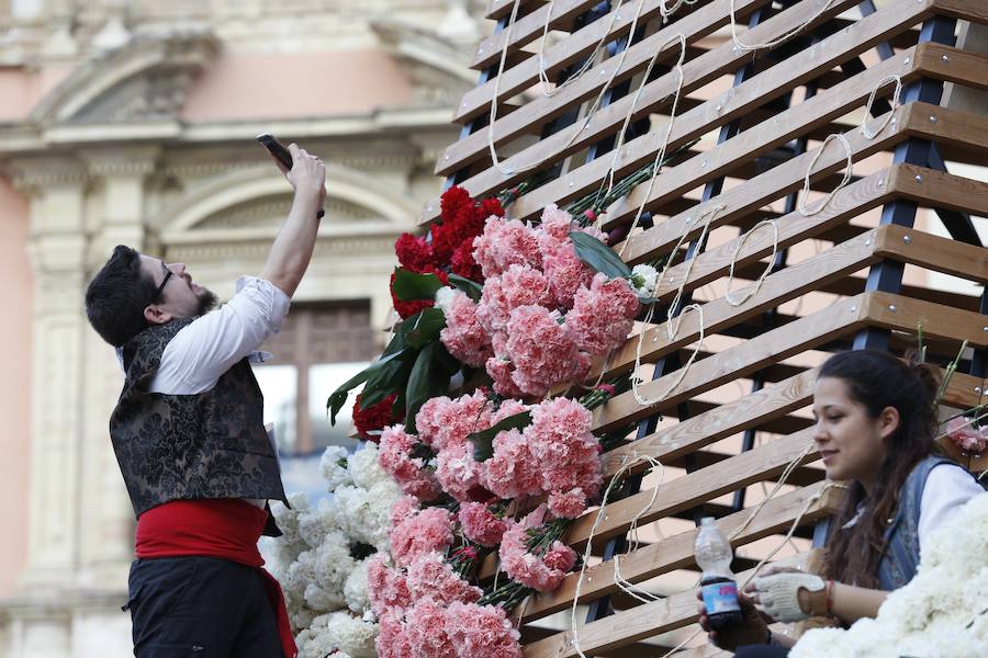 Fotos: Fallas 2019: Primer día de la Ofrenda de las Fallas de Valencia